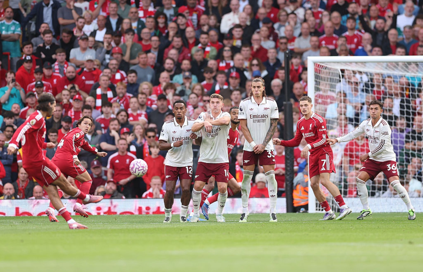 Liverpool 1-0 Arsenal: Szoboszlai’s Stunning Free-Kick Seals Victory 3 Liverpool 1-0 Arsenal: Szoboszlai’s Stunning Free-Kick Seals Victory - Strictly LFC