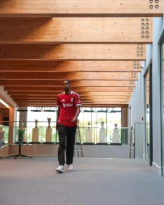 43-Isak-gallery-010925_f25e1777451517276b31c3ba92b2011d