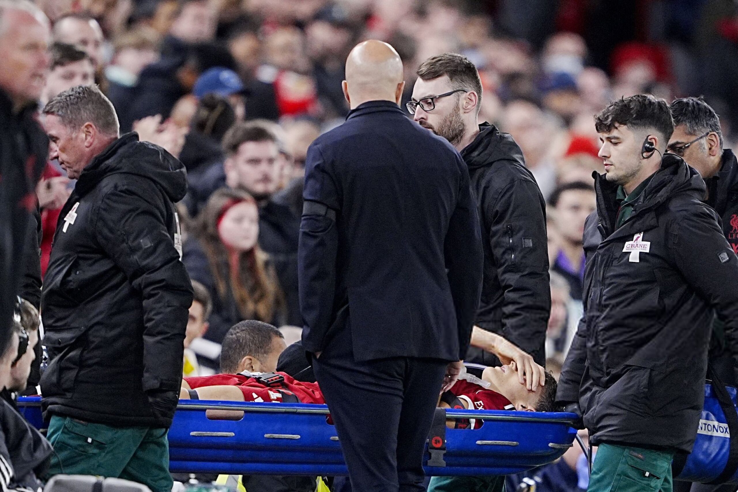 Arne Slot Provides Update on Giovanni Leoni