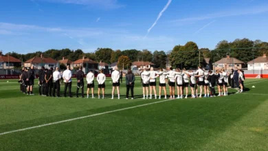 Liverpool Women Pay Tribute To Matt Beard With Minute’s Silence 11 Liverpool Women Pay Tribute To Matt Beard With Minute’s Silence