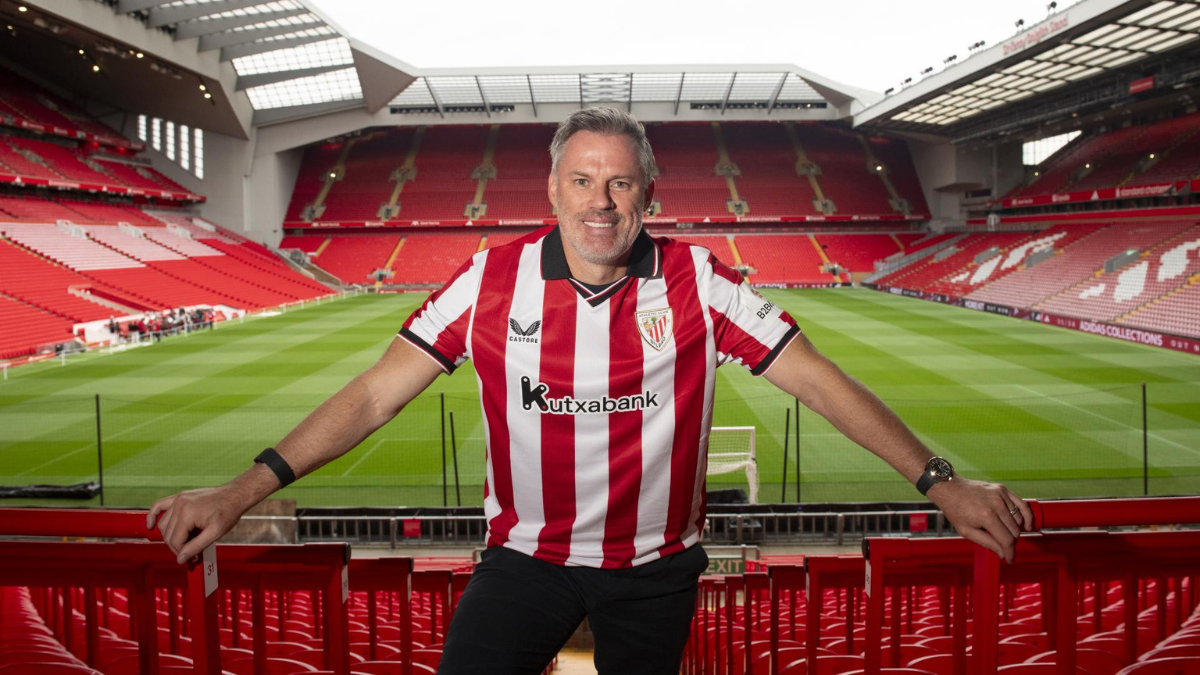 Jamie Carragher Honoured With Athletic Club’s 2025 One-Club Man Award